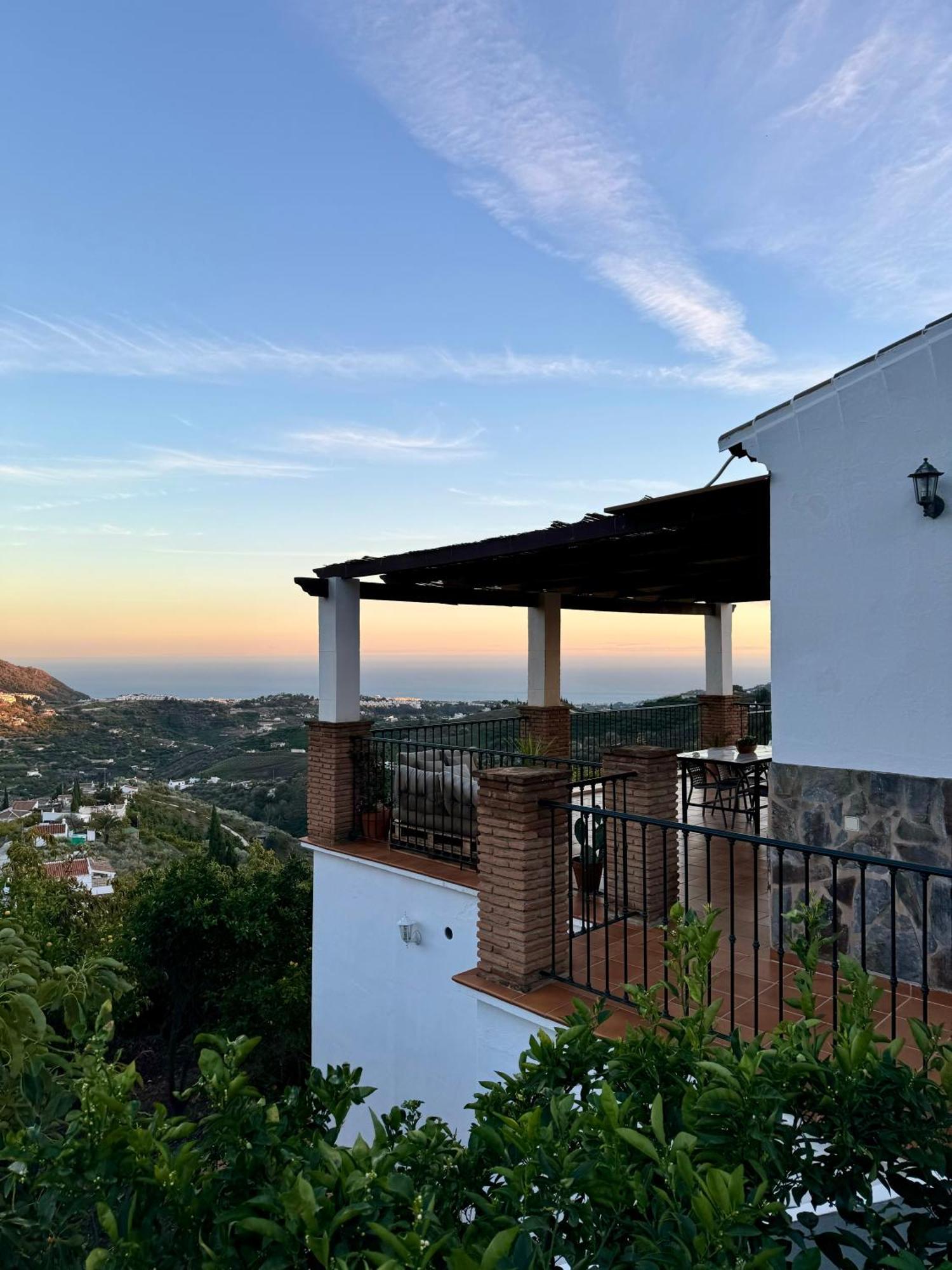 Villa En Frigiliana Con Piscina, Jacuzzi Y Espectaculares Vistas Exteriör bild