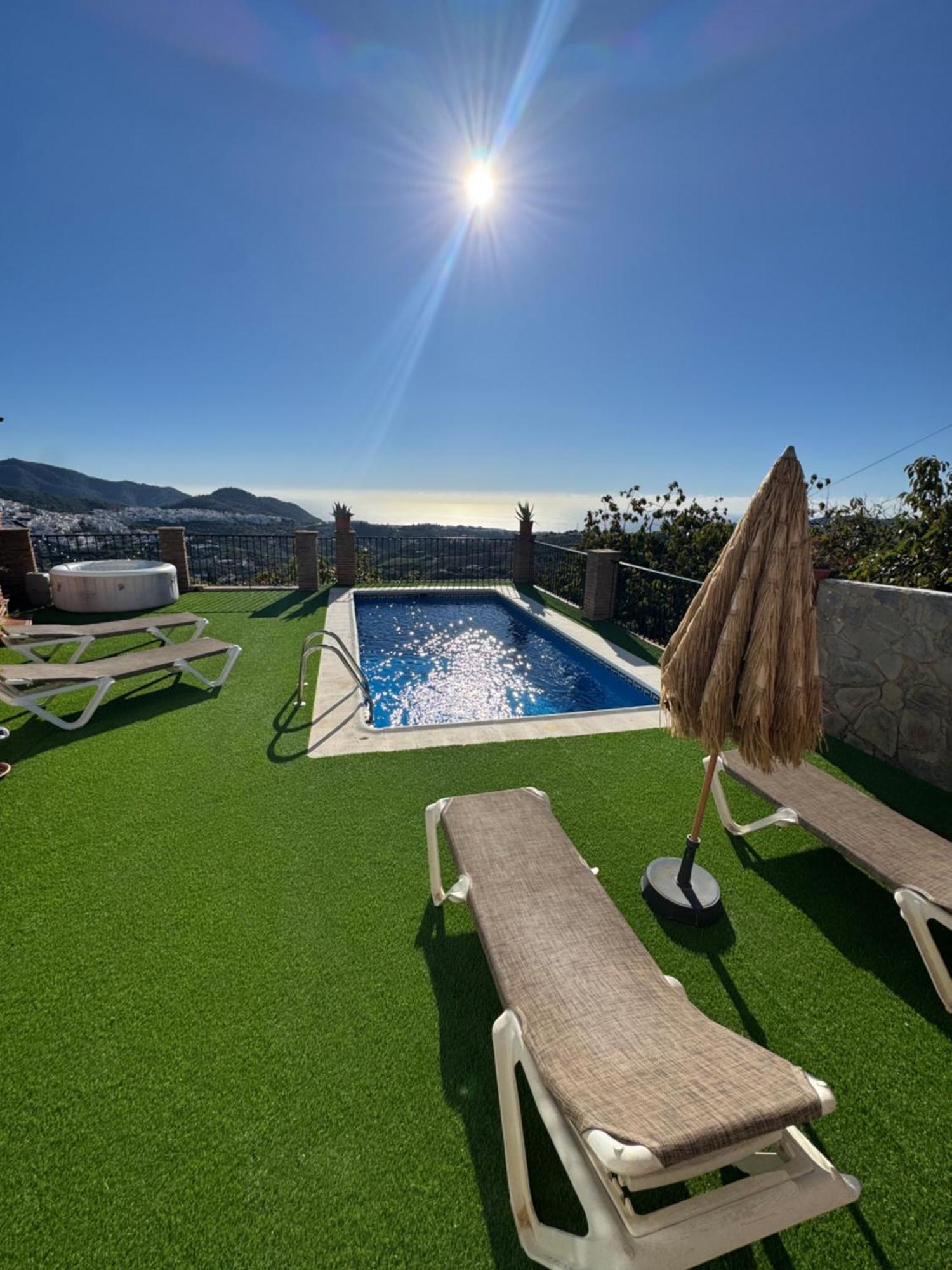 Villa En Frigiliana Con Piscina, Jacuzzi Y Espectaculares Vistas Exteriör bild